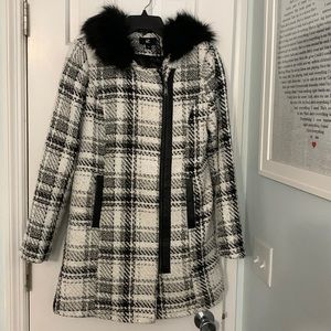 IZ Byer coat.  Black and white